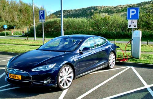Tesla Motors хочет изменить мир
