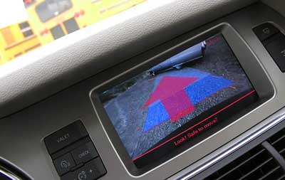 Система бокового слежения Audi